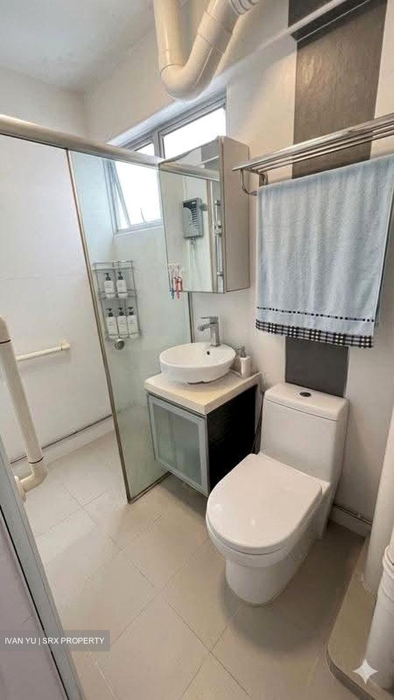 Blk 216 Bukit Batok Street 21 (Bukit Batok), HDB 5 Rooms #615884001